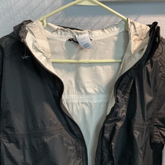 Helly Hansen windbreaker/rain jacket - Picture 4 of 8